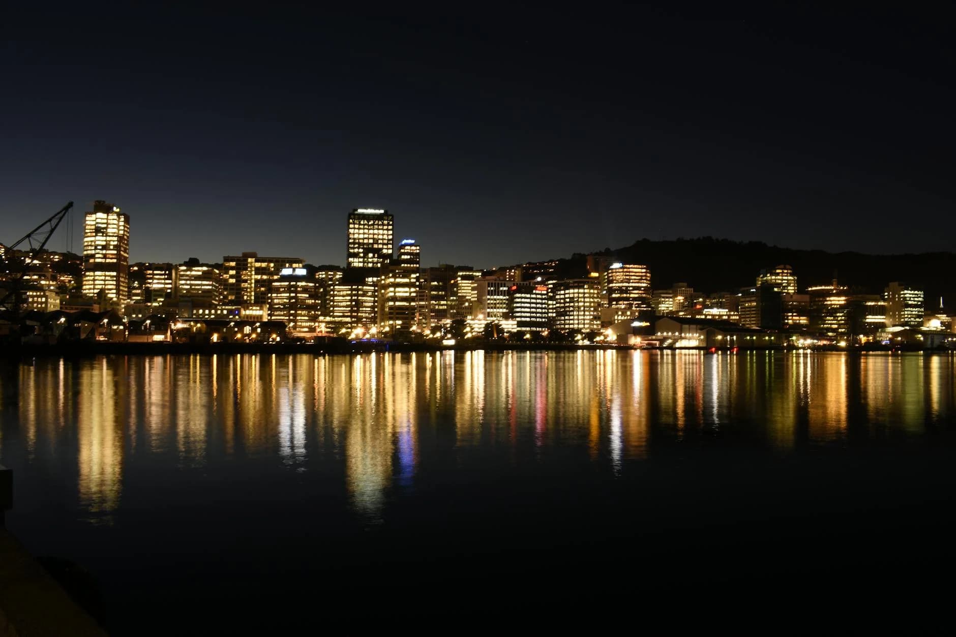 Moving to New Zealand — practical relocation guide from packing to landing