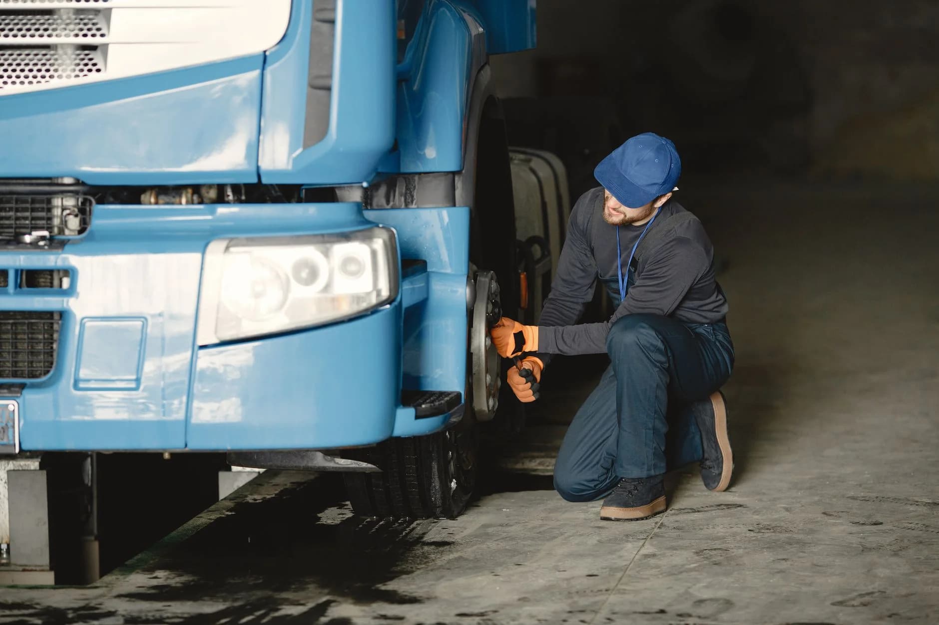 Pakistan-trained heavy diesel technician reviewing machinery evidence and New Zealand transport pathway planning